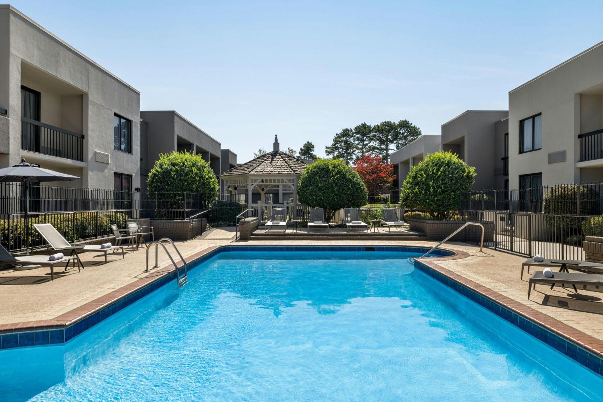 Courtyard Atlanta Northlake Tucker Dış mekan fotoğraf
